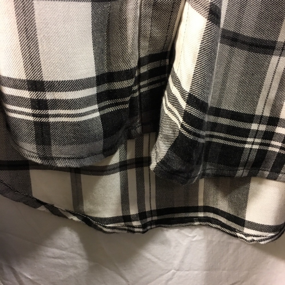 Wild Fable Plaid Top - size Medium - Picture 9 of 9